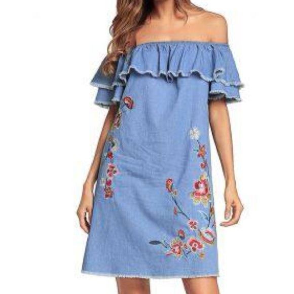 Denim chambray off the shoulder sundress Casual w/embroidered detail. Sz-S. AA16 - Picture 2 of 11